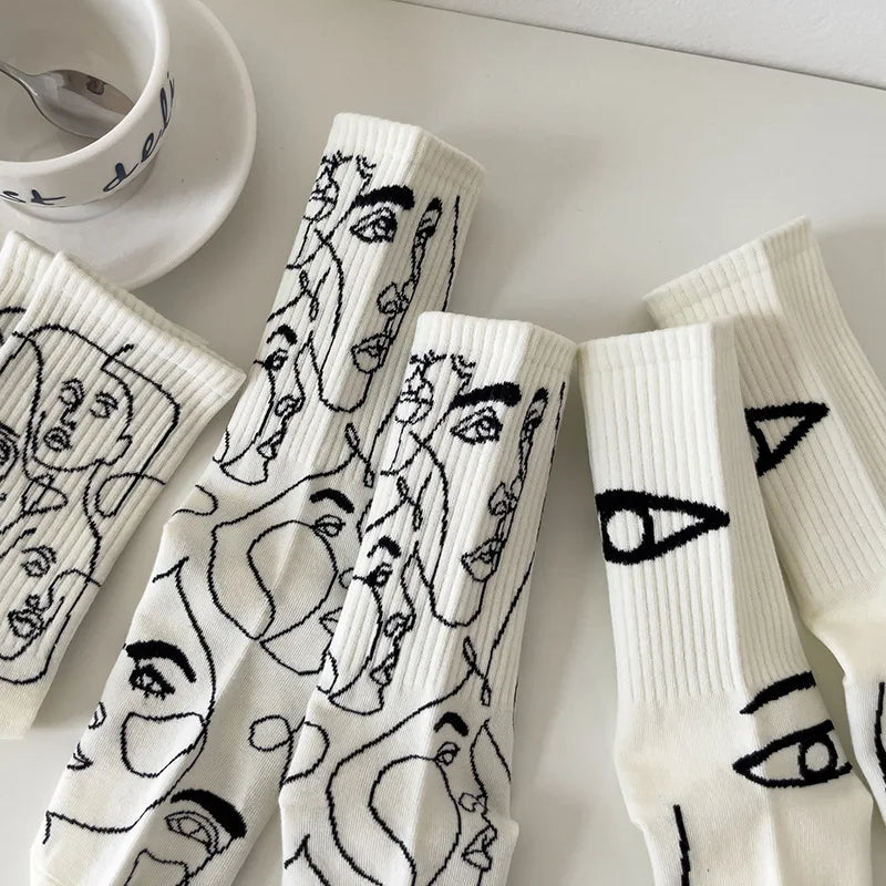 Harlow&Ellis - Abstract Line Art Socks